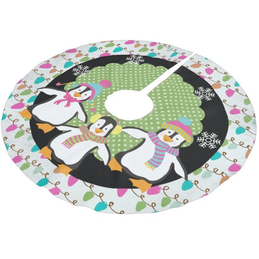 Happy Little Pinguins Holiday Tree Skirt Polyester Weihnachtsbaumdecke (Schrägansicht)