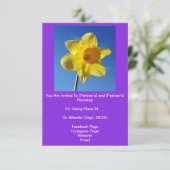 Happy Looking Yellow Daffodil Wedding Einladung (Stehend Vorderseite)