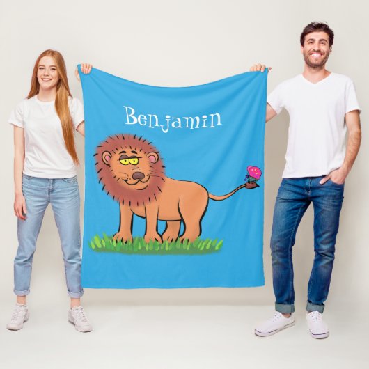 Happy Löwe mit Schmetterling-Cartoon-Abbildung Fleecedecke (Beispiel)