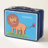 Happy Löwe mit Schmetterling-Cartoon-Abbildung Metall Brotdose (Rückseite)