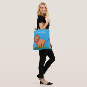 Happy Löwe mit Schmetterling-Cartoon-Abbildung Tasche (Am Model)