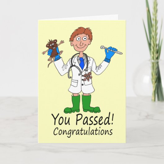 Happy Male hat gerade die medizinische Prüfungskar Karte (Vorderseite)