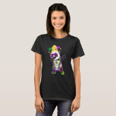 Happy Mardi Gras Niedlich Panda Wearing Beads Jest T-Shirt (Vorne ganz)