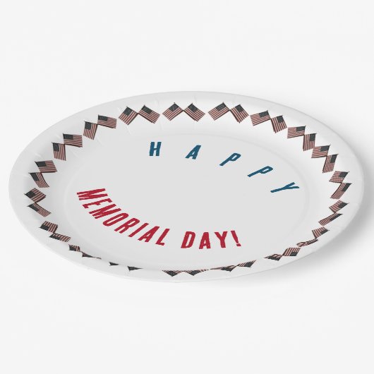 Happy Memorial Day American Flag Paper Plate Pappteller (Schrägansicht)
