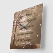Happy Moments Praise God Quote Quadratische Wanduhr (Winkel)