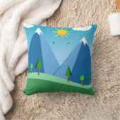 Happy Mountains and Trees Scene Throw Kissen (Decke)