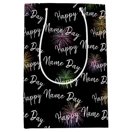 Happy Name Day Feuerwerk auf schwarz Mittlere Geschenktüte (Vorderseite)