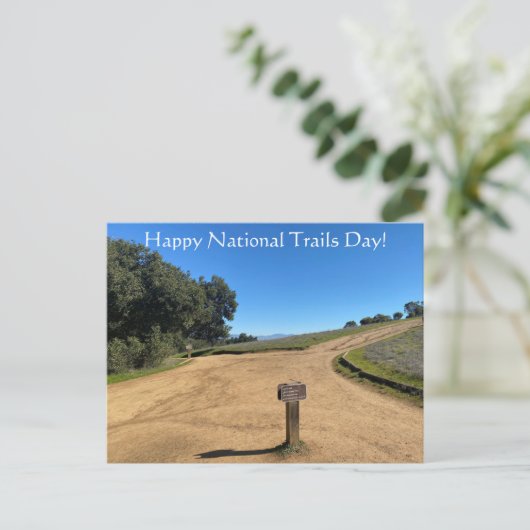 Happy National Trails Day! Postkarte (Stehend Vorderseite)