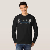 Happy New Year between Kittens Balanced on a Yarn T-Shirt (Vorne ganz)