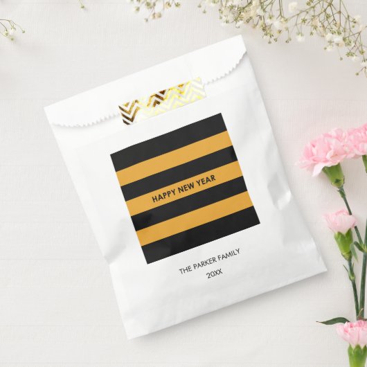 Happy New Year Black and Yellow Geschenktütchen (Versiegelt)