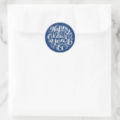 Happy New Year Modern Calligraphy Blue Glitzer Runder Aufkleber (Tasche)