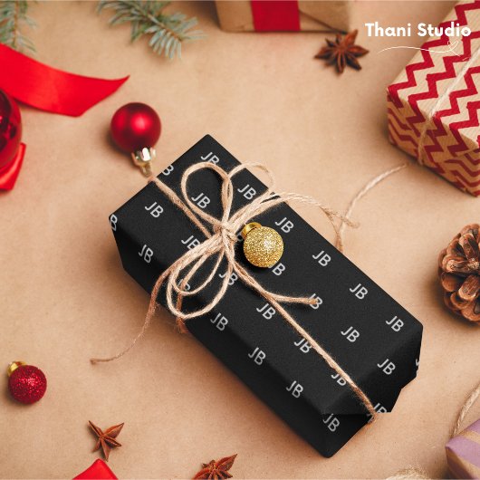 Happy New Year Modern Minimalistisch Monogram Blac Geschenkpapier