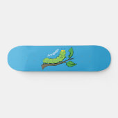 Happy niedlich Green Raupe Cartoon Illustration Skateboard (Horizontal)
