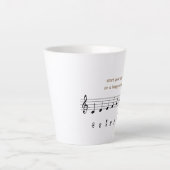 Happy Notes Do Re Mi Latee Musiknote Personalisier Milchtasse (Vorderseite)