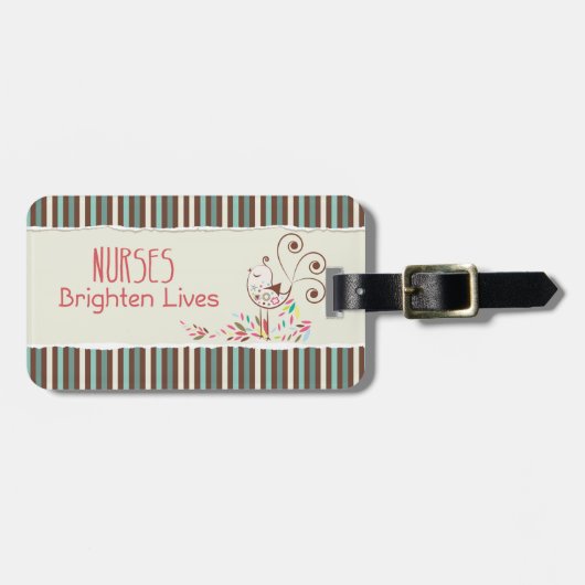 Happy Nurses Day, Niedlicher Vogel auf Streifen Gepäckanhänger (Vorderseite horizontal)