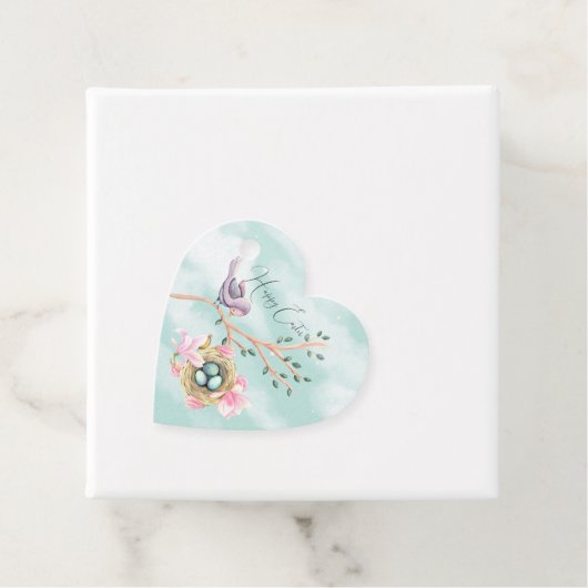 Happy Oaster Bird auf einer Zweigstelle über dem N Geschenkanhänger (Beispiel)