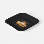 Happy Oaster Er ist drei Kreuzfahrten Urlaub Risen Pappteller (Gewinkelt)