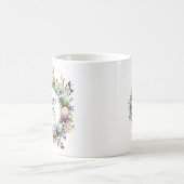 Happy Oaster Floral Egg Wreath Custom Monogram Kaffeetasse (Mittel)