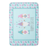 Happy Oaster Gnome Juggling Ostereier Badematte (Vorderseite Vertikal)