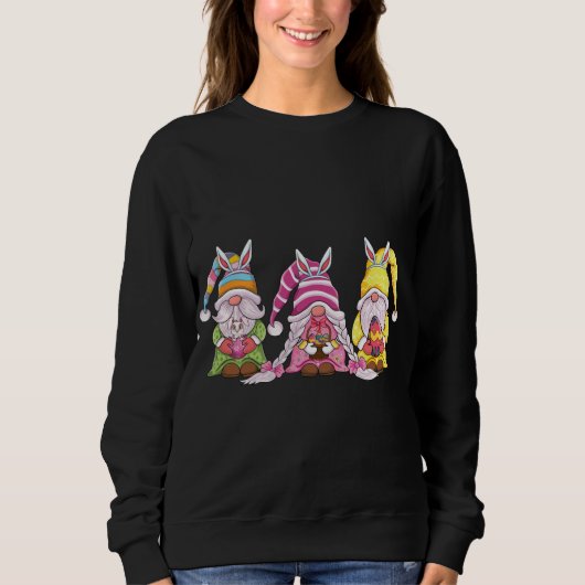 Happy Oaster Gnome mit Bunny Oars Ei Jagen Ee Sweatshirt (Vorderseite)
