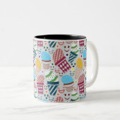 Happy Oaster Zweifarbige Tasse (VorderseiteRechts)