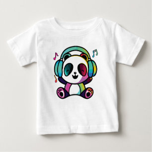 Happy Panda mit Kopfhörern, die Musik hören. Baby T-shirt