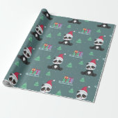 Happy Pandas Christmas Pattern Geschenkpapier (Ungerollt)