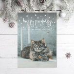 Happy Pawlidays Fun Stars Cat Foto Feiertagskarte<br><div class="desc">Happy Pawlidays in Spaß lockly tippen mit Sternen. Fügen Sie ein Foto auf der Rückseite oder eine Nachricht hinzu.</div>