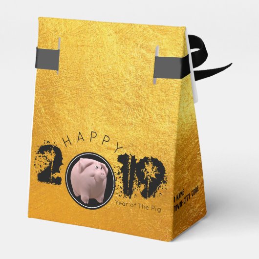 Happy PIg Jahr 2019 Original 3D Gold Gefälligkeit Geschenkschachtel (Rückseite)