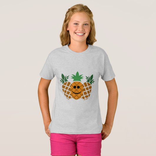 Happy Pineaple Design - Girls' Basic T - Shirt (Vorne ganz)