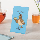 Happy quail mit Eiern Cartoon Sockelschild (In SItu)