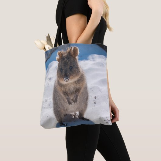 Happy Quokka am Strand Australien Tasche (Von Nahem)