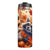 Happy Raccoon im Herbst Blätter und Pumpkins Thermosbecher (Vorderseite)