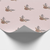 Happy Reindeer Pattern Blush Pink Weihnachten Geschenkpapier (Ecke)