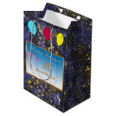 Happy Retirement Balloons, Glitzer & Streamers Mittlere Geschenktüte (Vorderseite Schrägansicht)