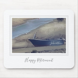 Happy Ruhestand Cornish Fischerboot am Strand Mousepad