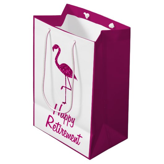 Happy Ruhestand funkelnd rosa Flamingo Custom text Mittlere Geschenktüte (Vorderseite Schrägansicht)