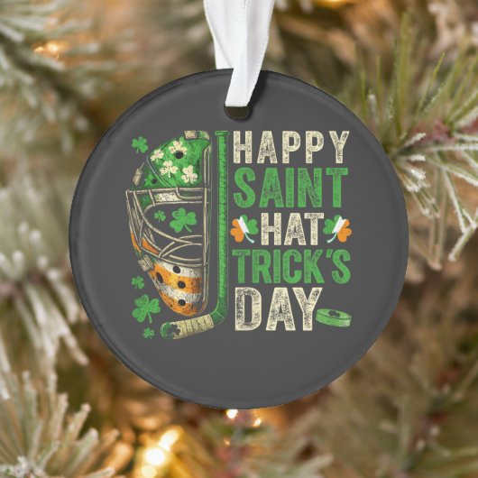 Happy Saint Hat Trick Ice Hockey Player Ornament (Baum)