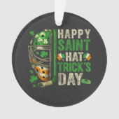 Happy Saint Hat Trick Ice Hockey Player Ornament (Vorderseite)