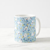 Happy samoyed dog in blue floral garden mutter kaffeetasse (VorderseiteRechts)