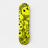 Happy Smile Trippy Skateboard Deck (Vorne)