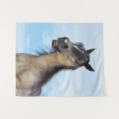 Happy Smiling Grulla Horse Wandteppich (Vorderseite (Horizontal))