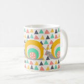 Happy Snail auf Dreiecken Kaffeetasse (VorderseiteRechts)
