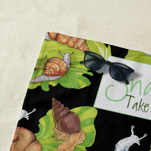 Happy Snails auf Lettuce Leaf Art Beach Handtuch (Beispiel)
