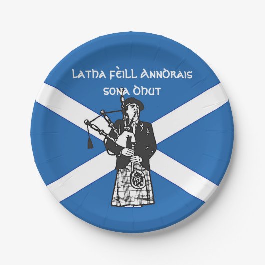 Happy St Andrews Day Flag Bagpiper Small 7" Pappteller (Vorderseite)