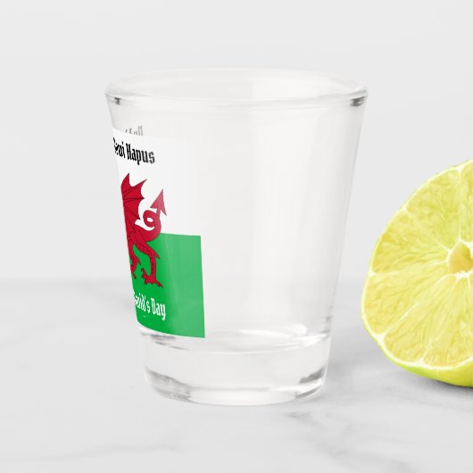 Happy St. David's Day Red Dragon Welsh Flag Schnapsglas (Rechts)