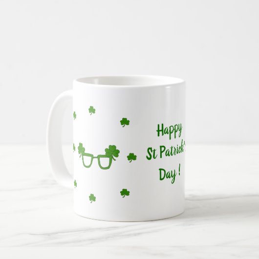 Happy St Patri Minimalistische Niedliche Kaffee Ta Kaffeetasse (Vorderseite Links)