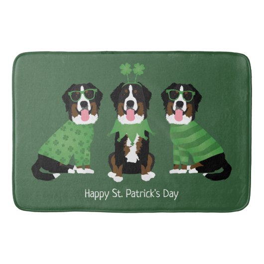 Happy St Patricks Day Bernese Mountain Hunde Badematte (Vorderseite)