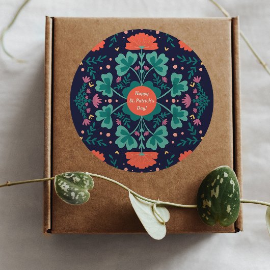 Happy St. Patrick's Day Clovers & Blume Runder Aufkleber