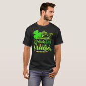 Happy St Patrick's Day Funny Cruise Ship Cruising T-Shirt (Vorne ganz)